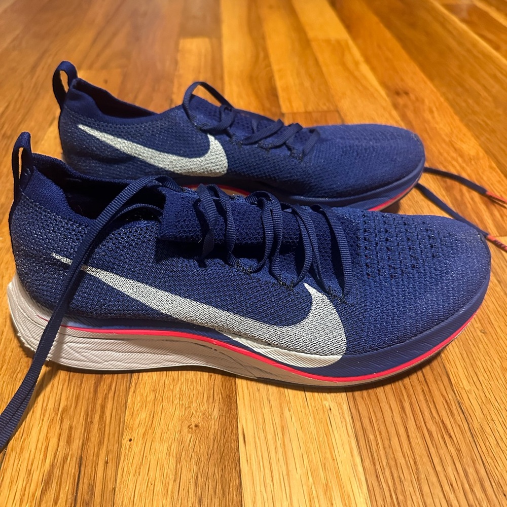 Zoom VaporFly 4% Flyknit 'Deep Royal'